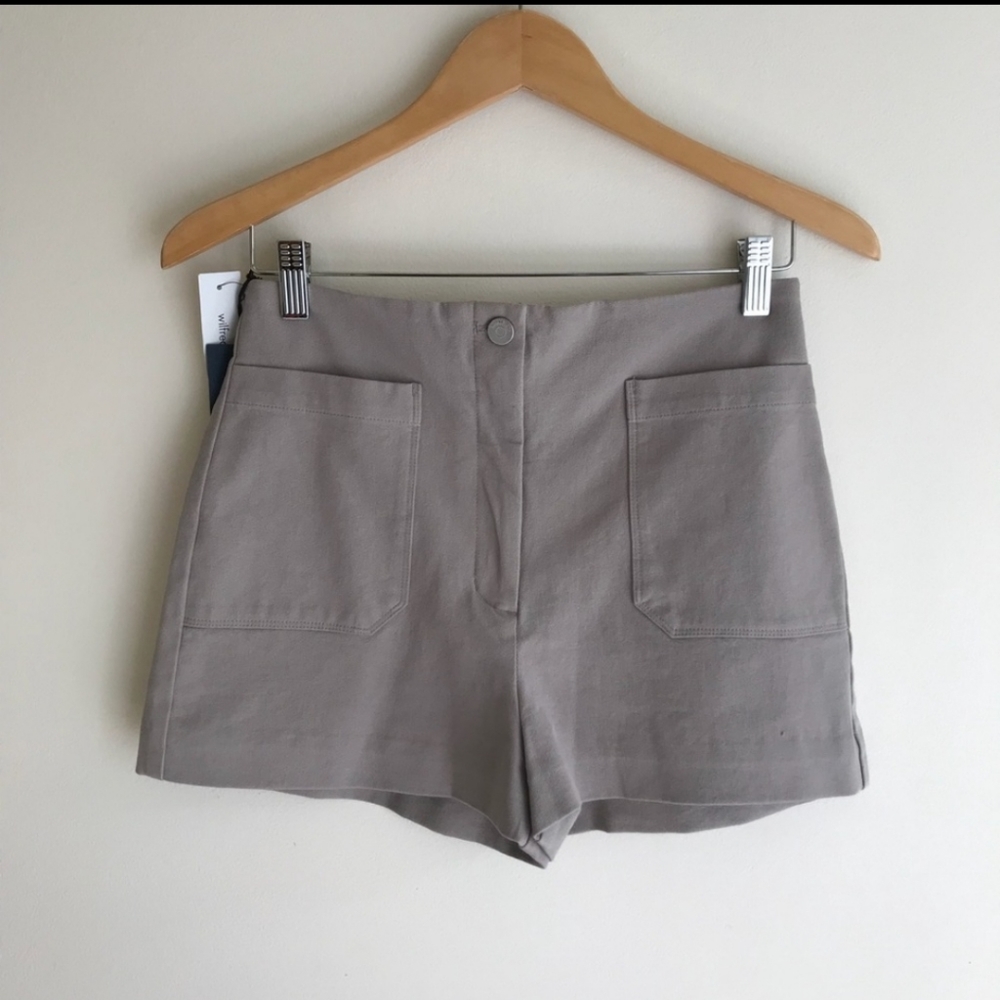NWT Wilfred Free Aritzia Shorts
